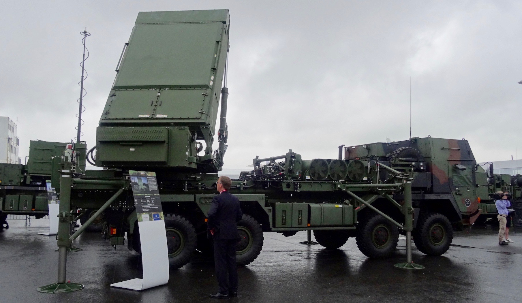 Radar wielofunkcyjny systemu MEADS na ekspozycji Bundeswehry podczas ILA 2016 - fot. J.Sabak