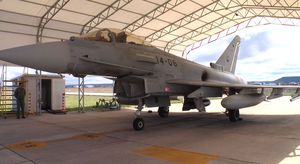 Hiszpania od lat uczestniczy w międzynarodowych programach zbrojeniowych, np. Eurofighter. Fot. Ejercito del Aire