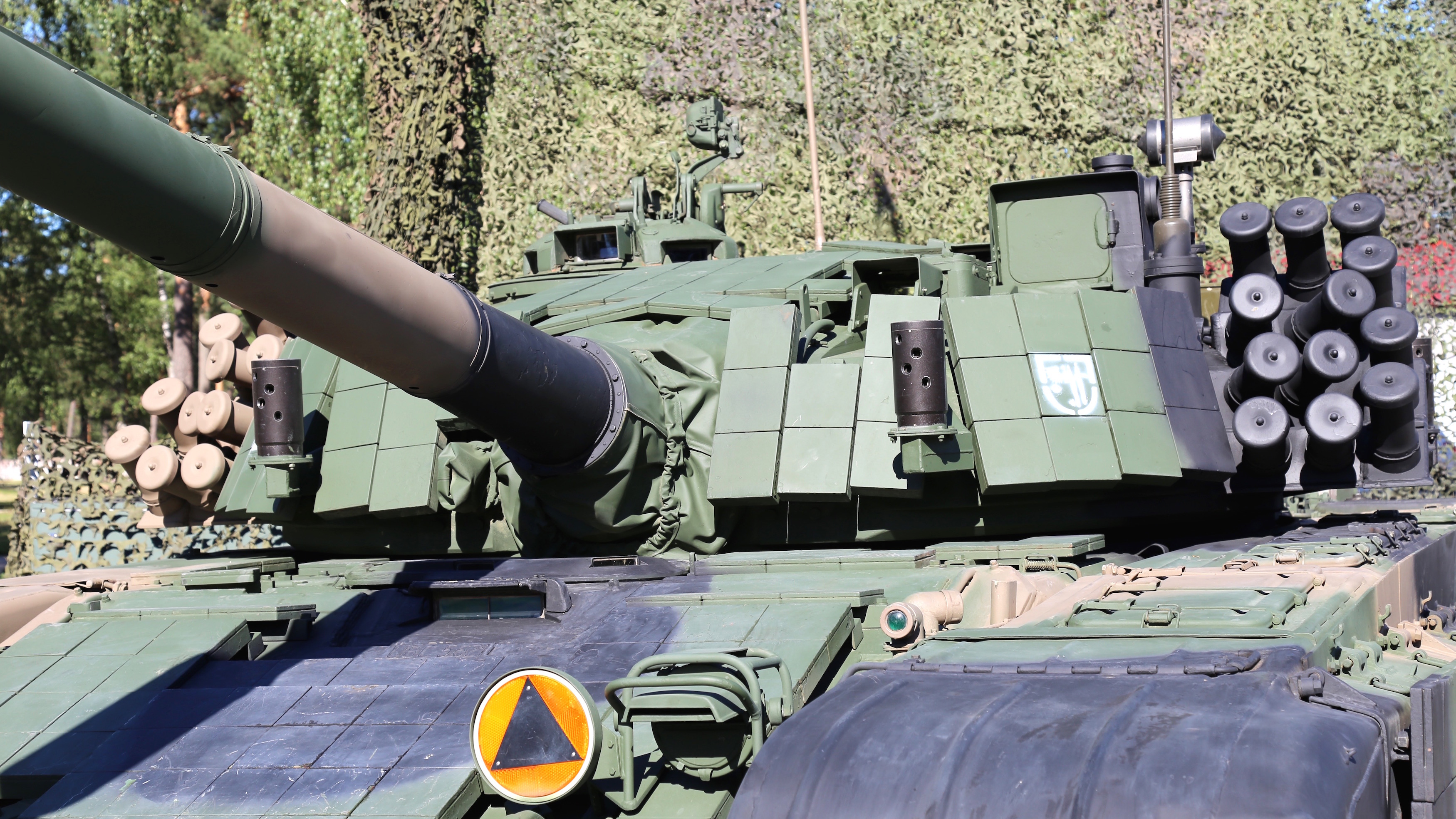 Wieża czołgu PT-91 Twardy z widocznym godłem 15 Giżyckiej Brygady Zmechanizowanej. Fot. Rafał Lesiecki / Defence24.pl