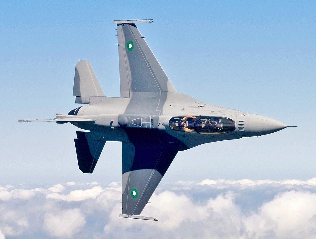 Pakistański F-16D Block 52, fot. US Air Force
